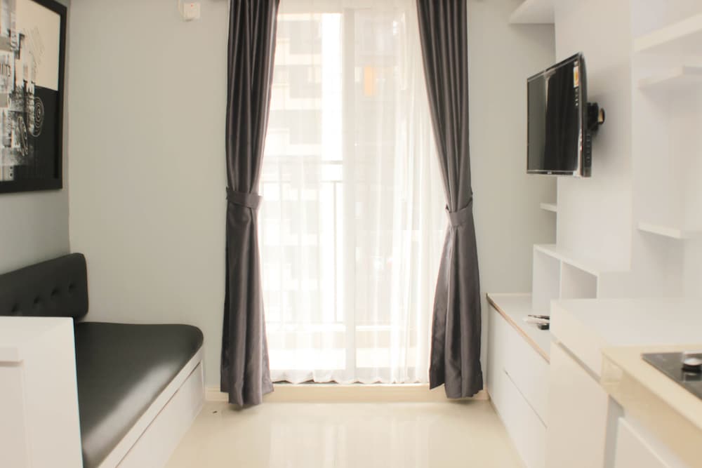 Comfort Living 2Br Apartment At Meikarta view 2