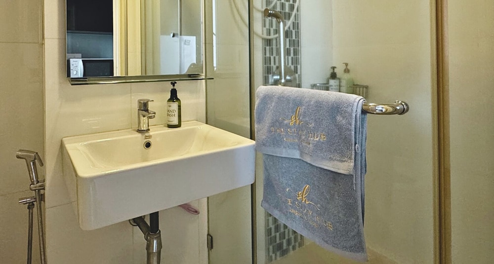 Seaview Maritime Suites by The Stay Hub