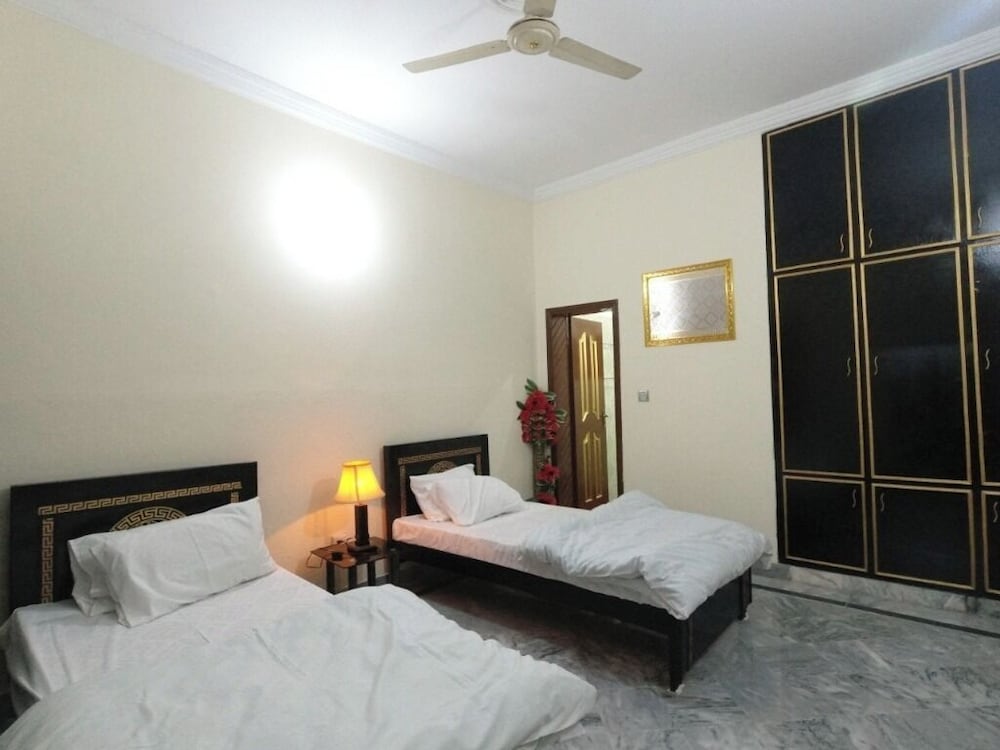 Room-charming B&B in Rawalpindi