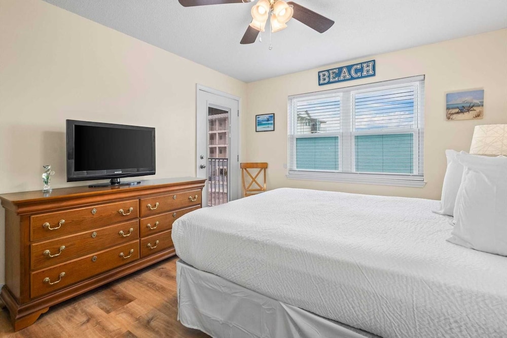 Harbor House B34 2 Bedroom Condo