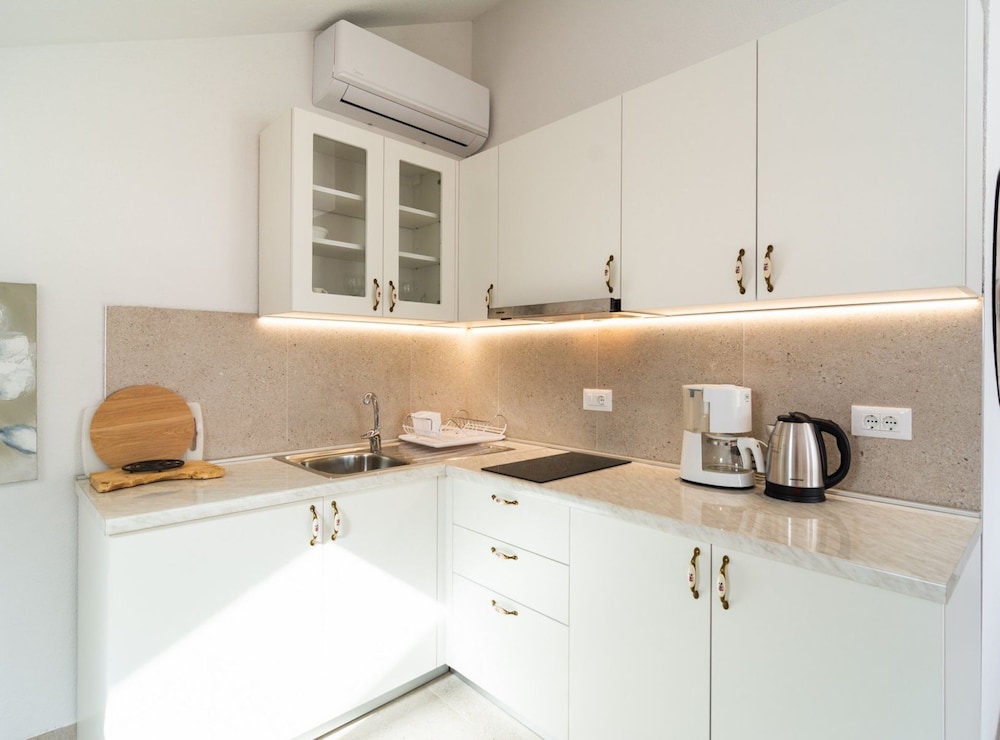 Apartments Sunshine Sutivan