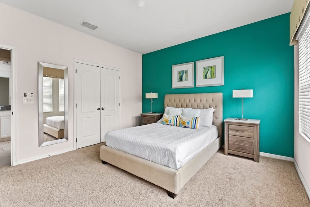 Private Pool at Solterra 4BR Townhome
