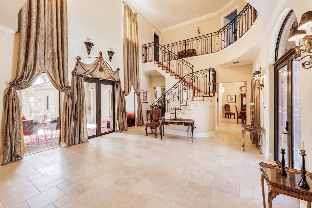 VIP Accommodations - Image 2