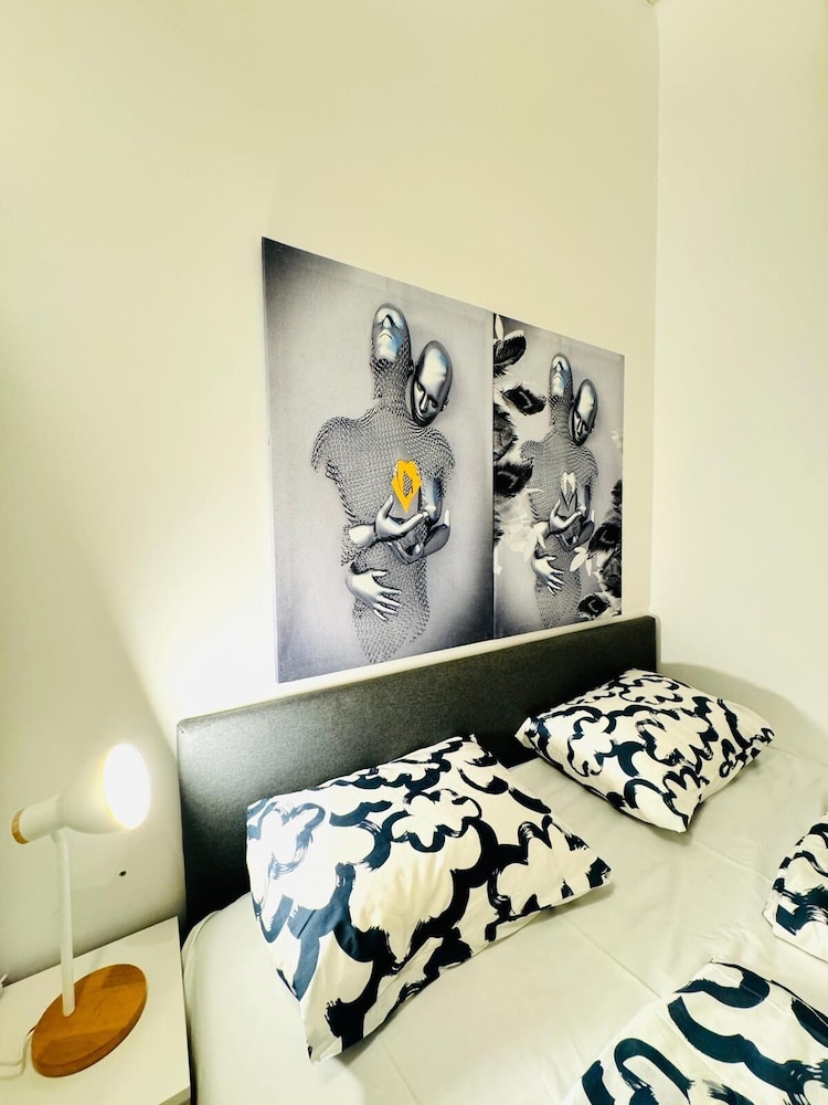 5BR Apt For 10 Walk to Kaufpark Alterlaa