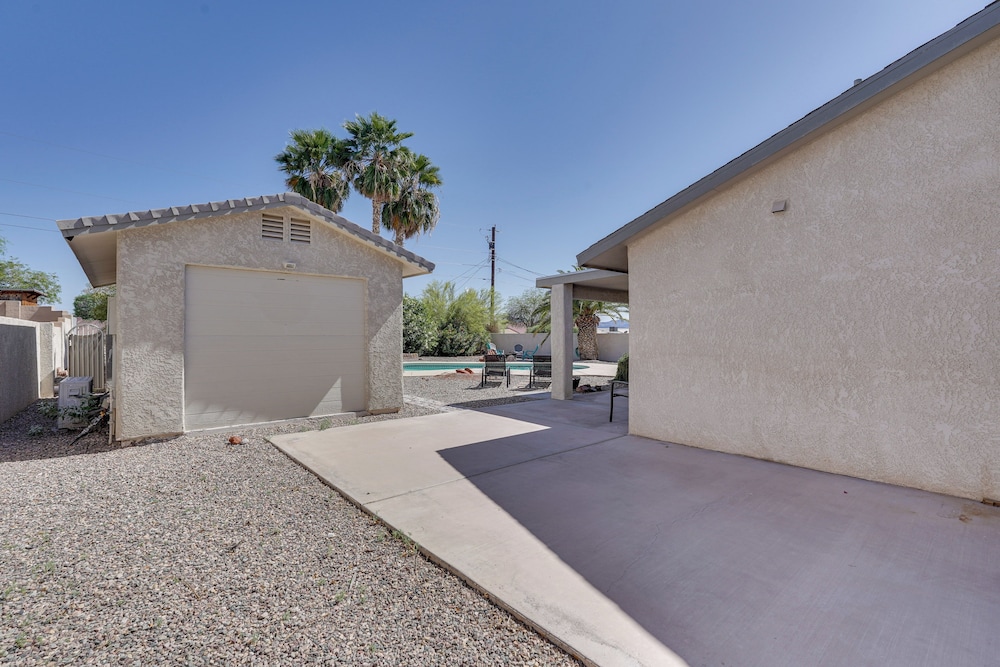 Havasu Paradise w/ Private Pool, Hot Tub & Casita!