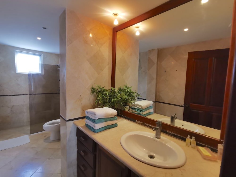 TROPICAL VILLAS playa LOS CORALES