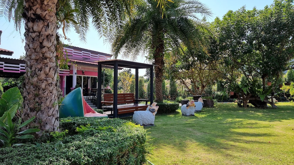 Baan Suan Meetang Resort