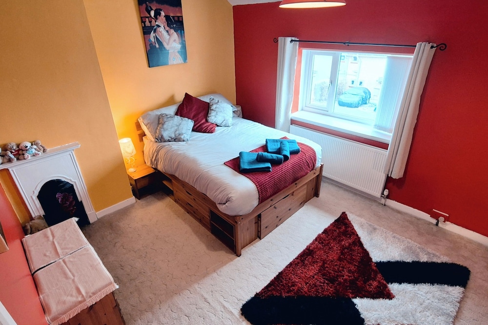 Tranquil Three-bedroom House-large Garden-wifi