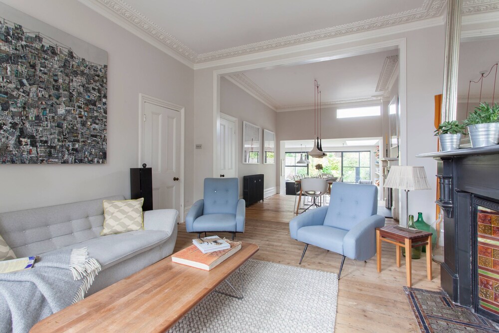 Ardilaun Road by Onefinestay
