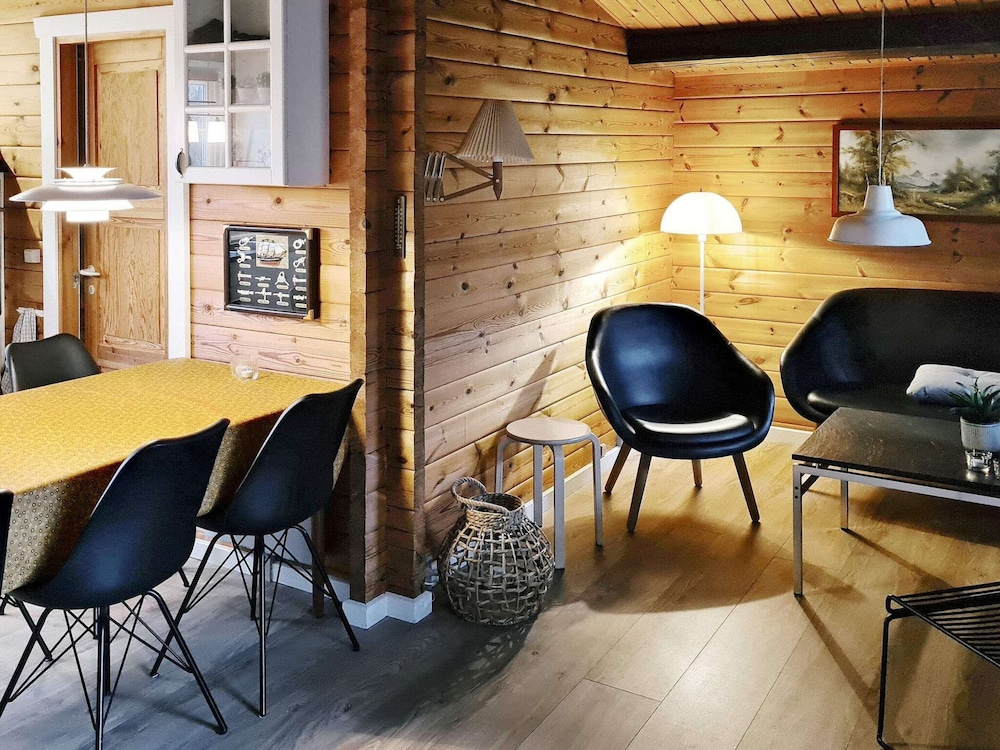 Peaceful Holiday Home in Hemmet near Sea view 4