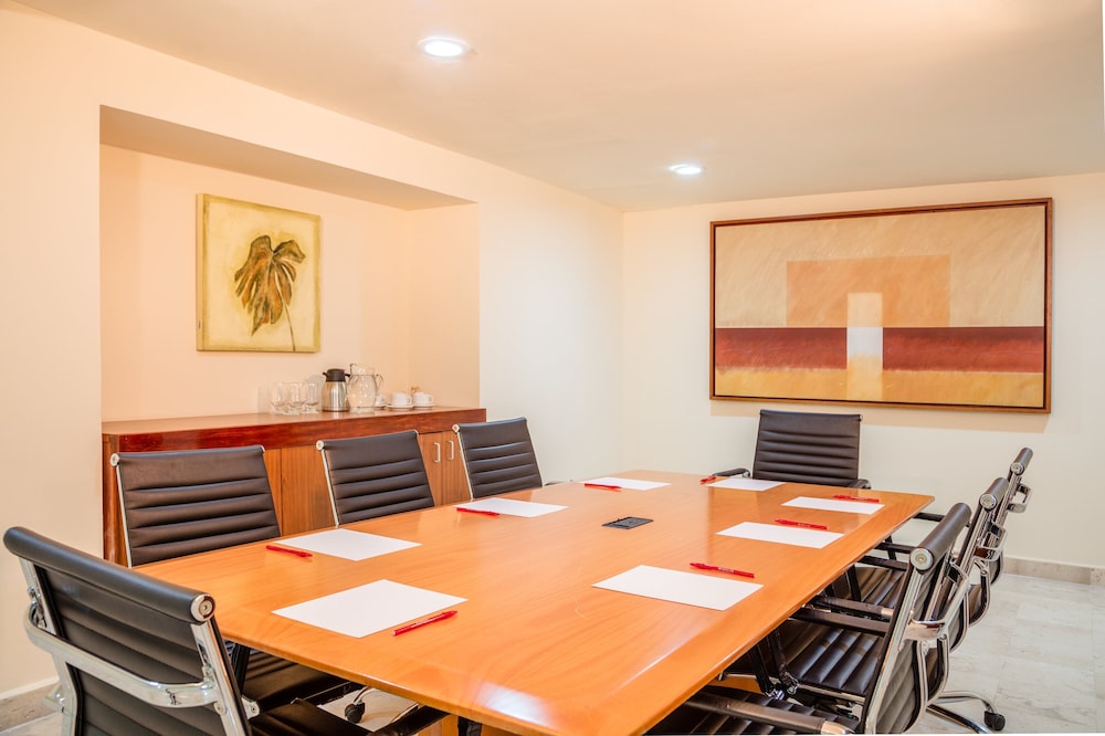 Tuxtla Gutierrez Vacations - Fiesta Inn Tuxtla - Property Image 9
