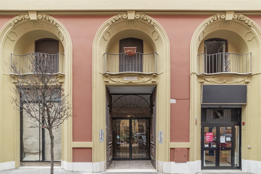Porta Pia Apartment with Balcony