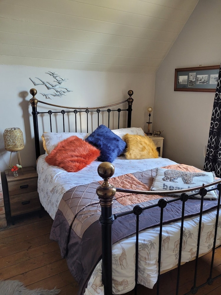 Charming 2-bed Cottage on Outskirts of Beverley view 5