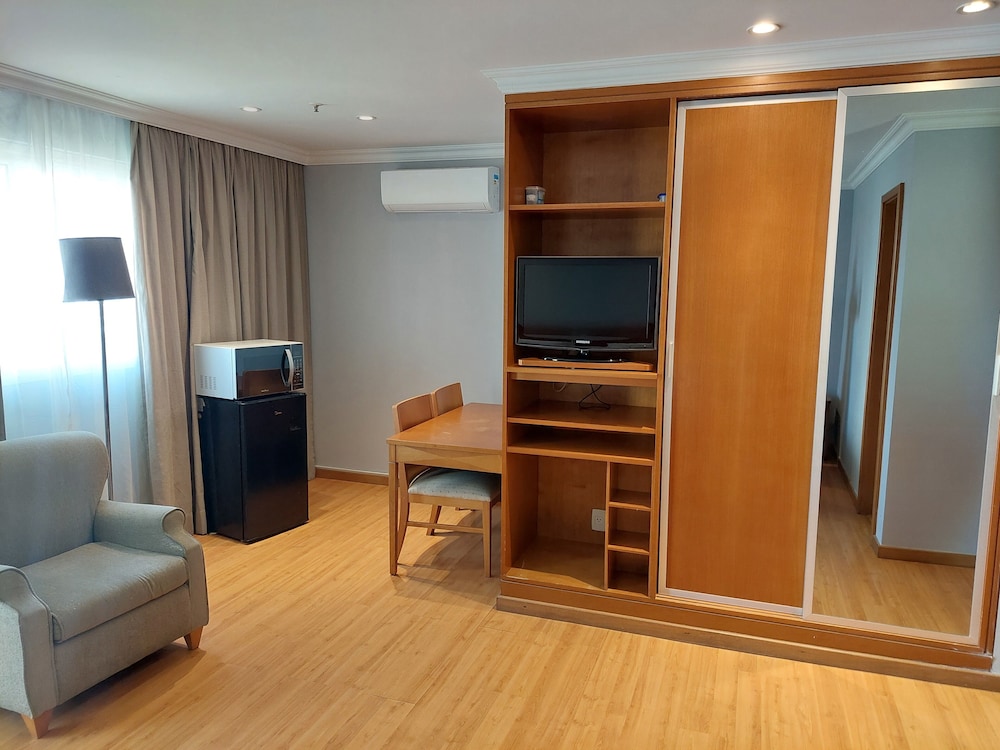 Flat Barra First