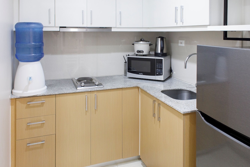 Uptown Park Suites Tower 1