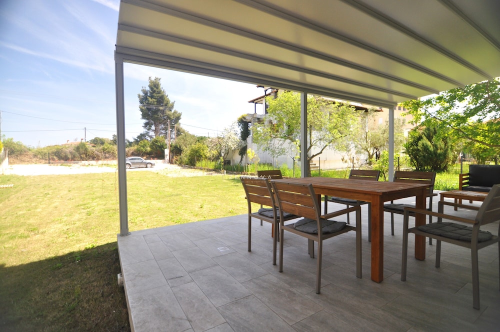 Zennova 29 Vourvourou Garden House
