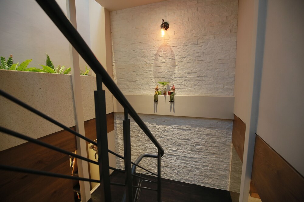Enjoy Home Stay