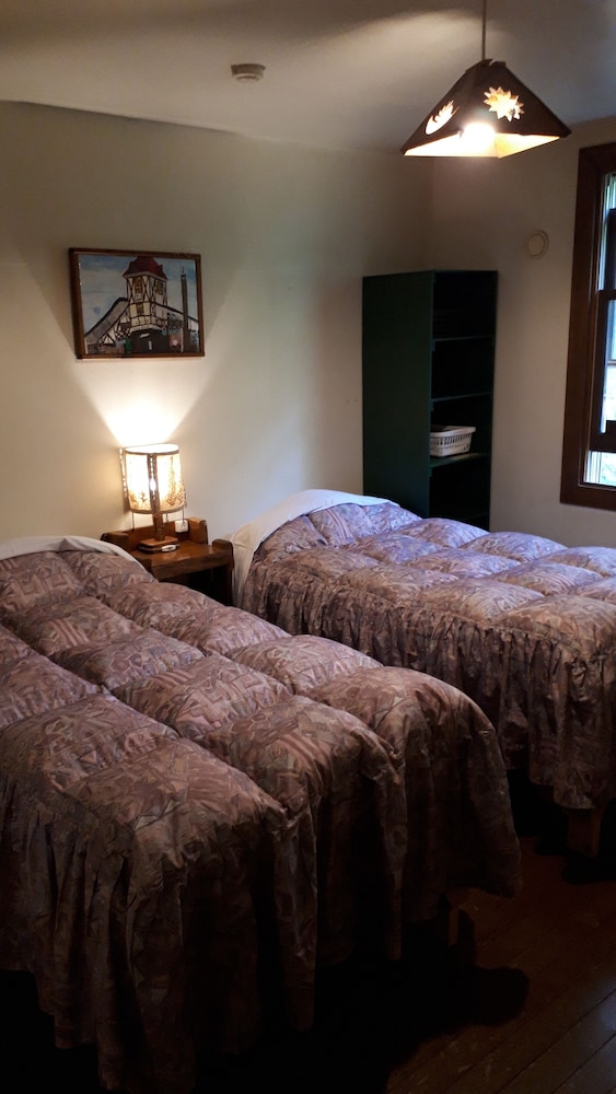 Pension & Restaurant Bistare Kana