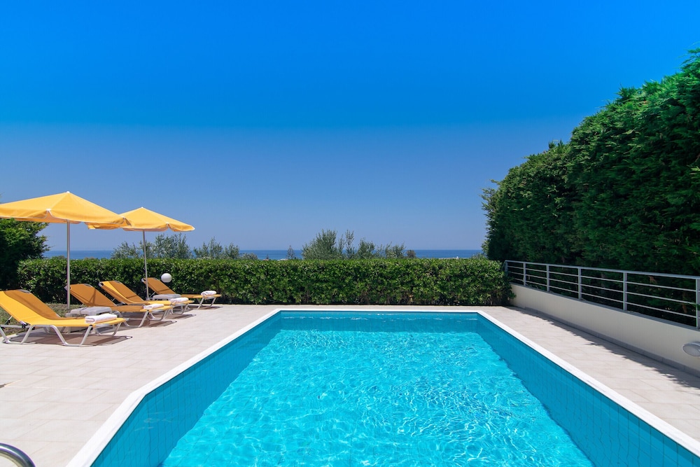 Yanni's villas