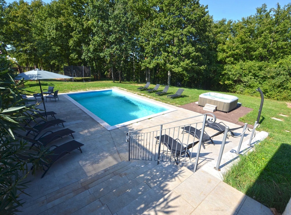 Forest Breeze Retreat in Zminj