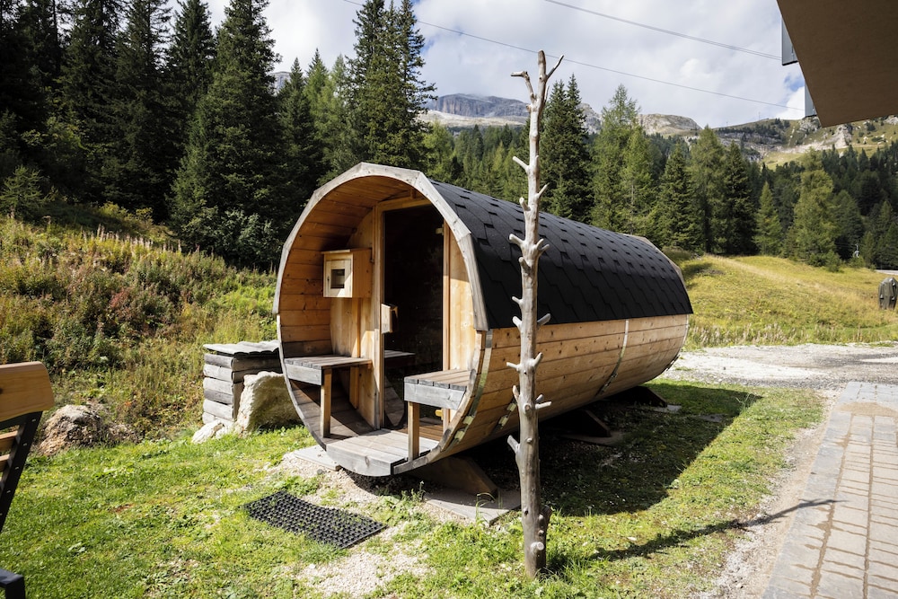 Sports and Nature Hotel Boè