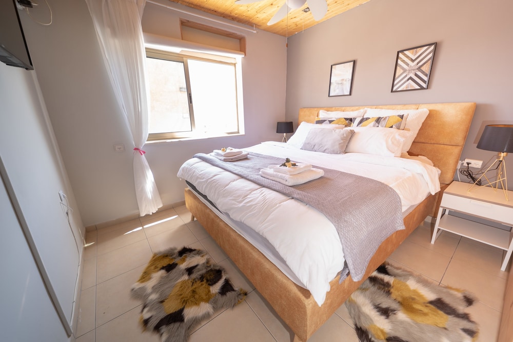 YalaRent Argaman 2BR & Balcony APT - Families only view 2