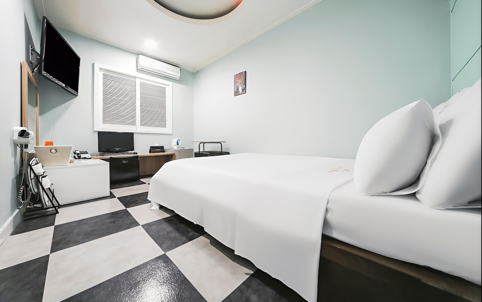 Chuncheon Hotel Ritz