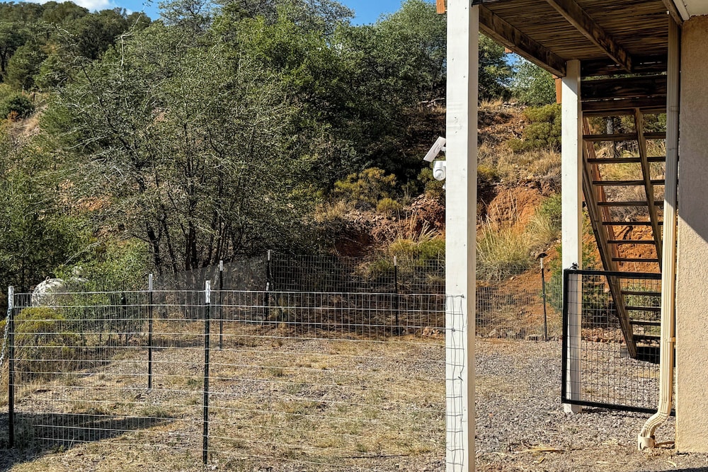 Panoramic Vistas & Pergola: Silver City Escape!