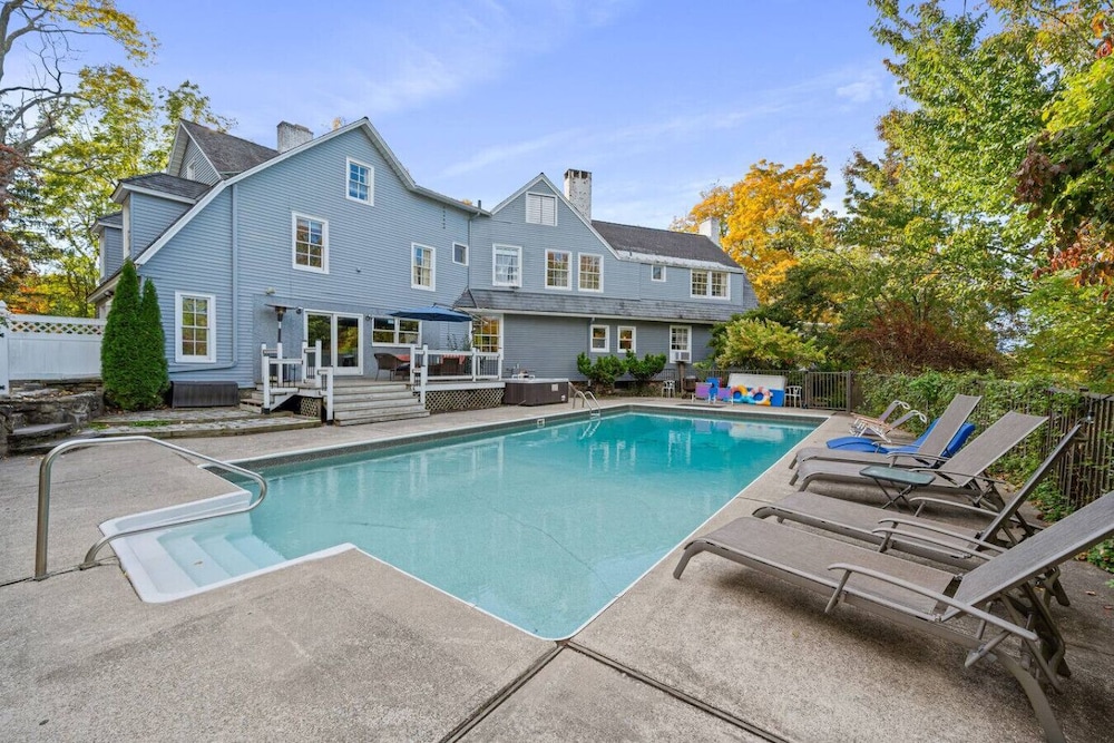 NEW 5 Trinity Pl Cornwall NY 12518