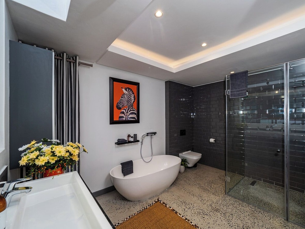 Boutique Ocean Views incorporating Wend