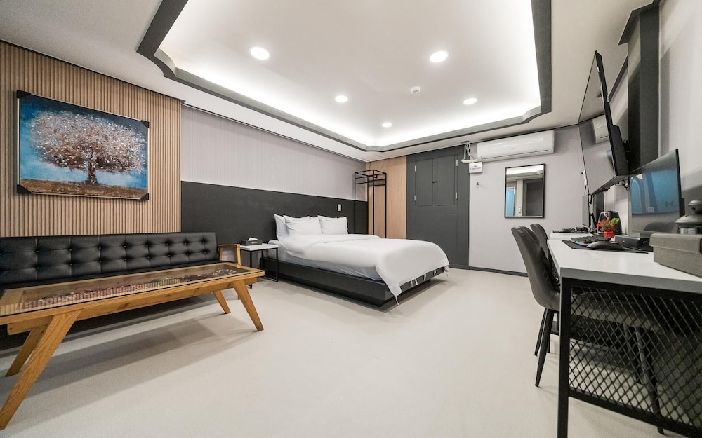 Ansan Hstay Hotel view 5