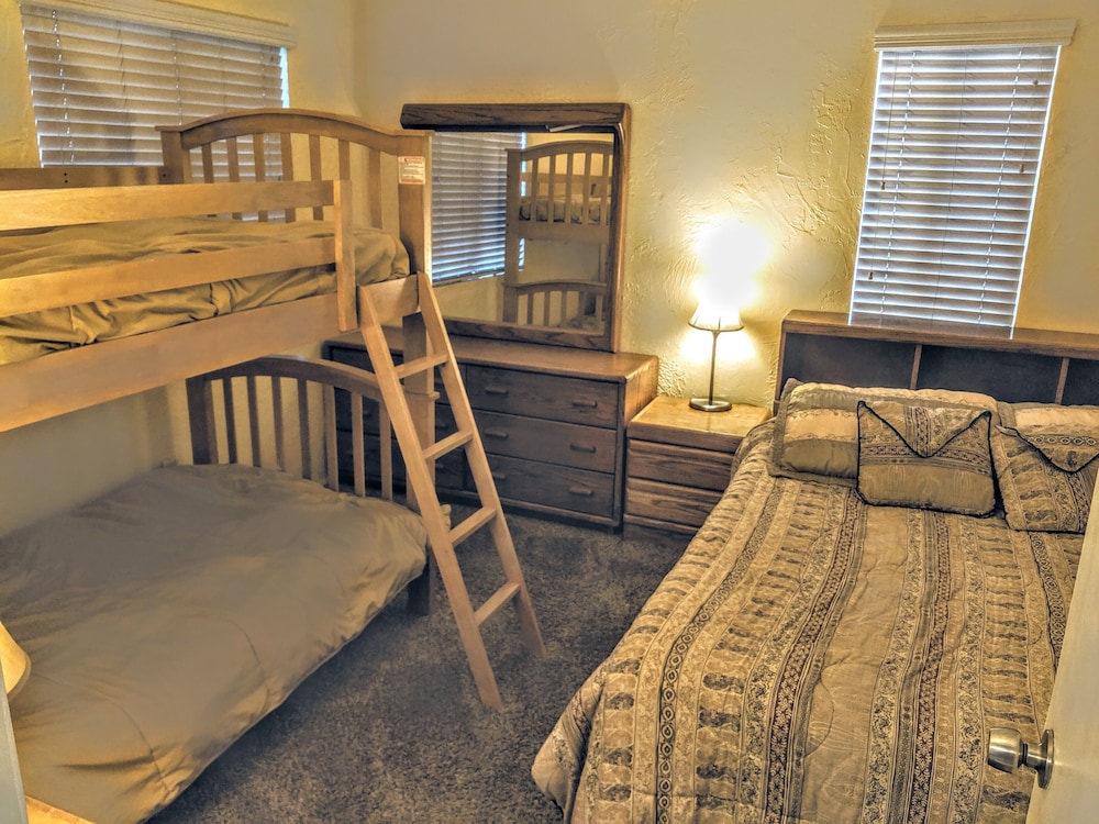 Snow Summit Townhouse Rentals & Sales