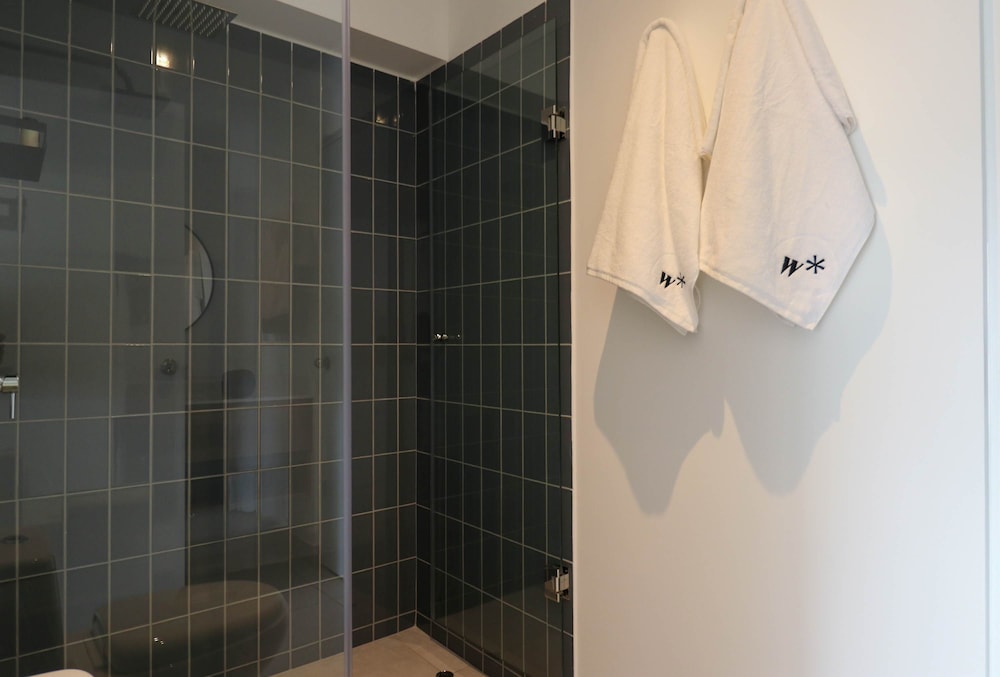 w Spectacular 2BR With Balcony in Miraflores