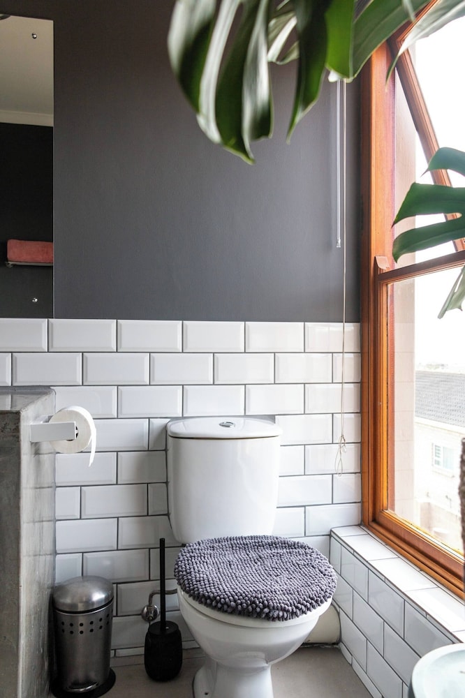 Serene Langebaan Getaway With Garden Views