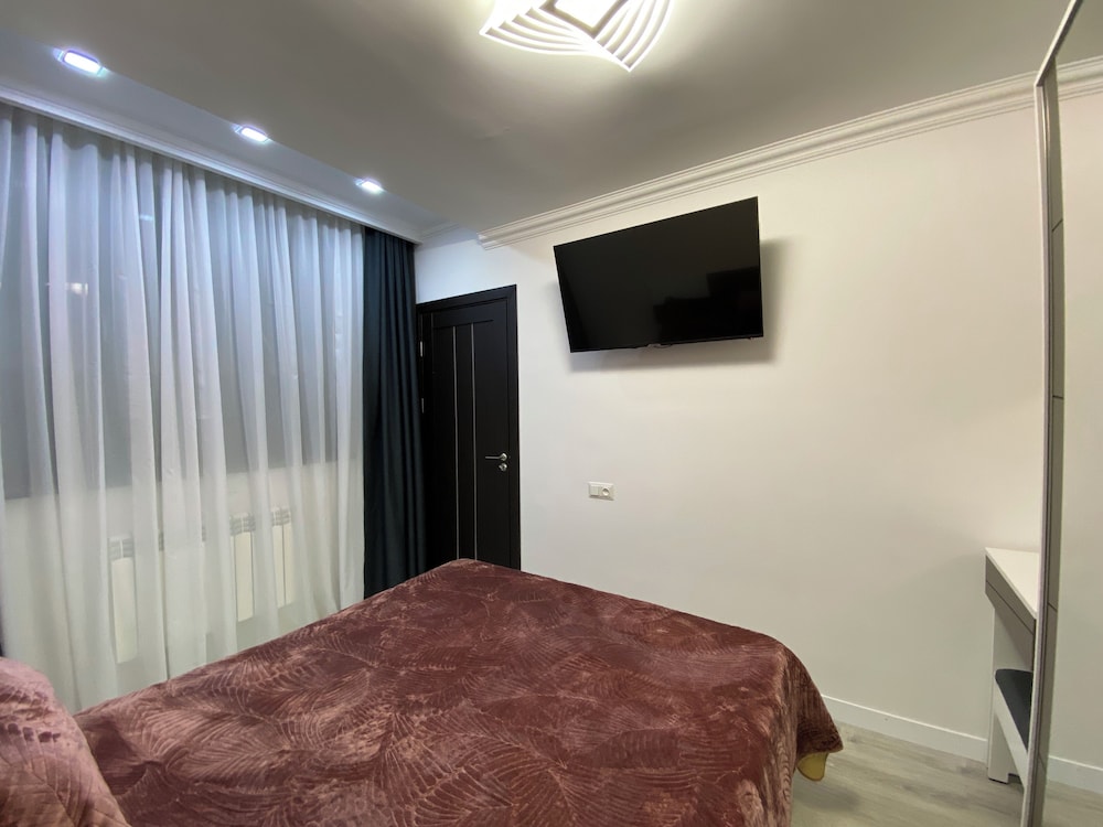 Apartment by Luxe Group SN100
