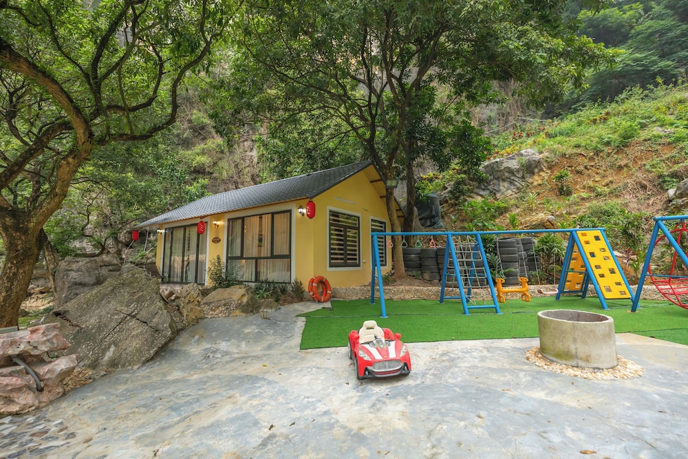 Hoang Minh Mountainside Villa