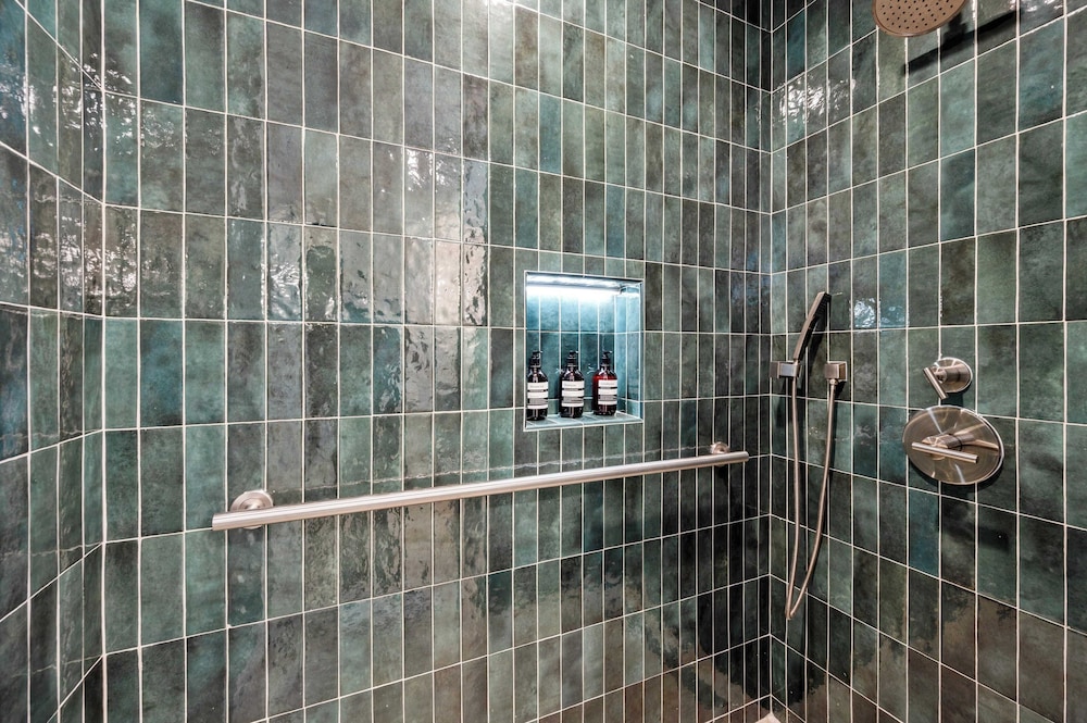 2 Units in Prime Hollywood Location Chic Renovated 1bdrs w/ Patio Avantstay