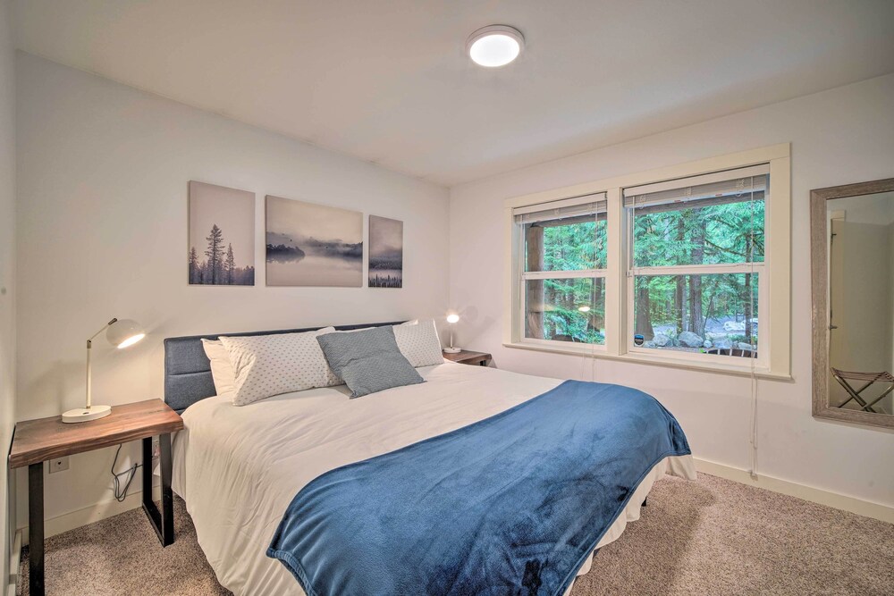 Peaceful Forest Retreat by Mt. Baker Slopes! view 5