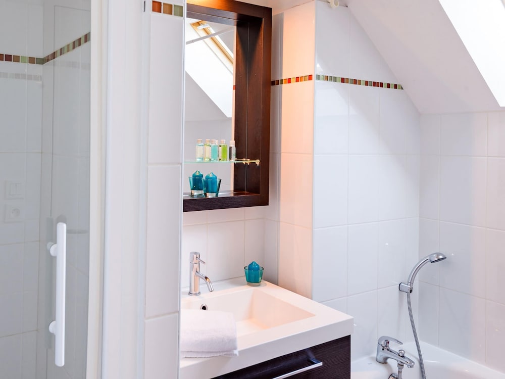 Beautiful Luxury Apartment Near a Breton Oyster Village