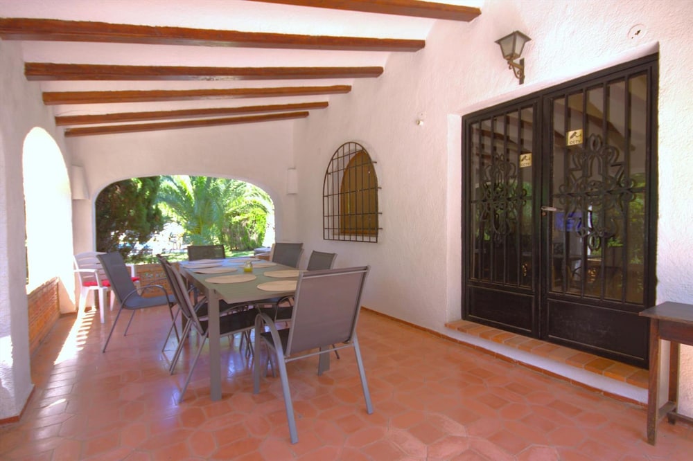 La Cartuja in Javea With 5 Bedrooms and 4 Bathrooms