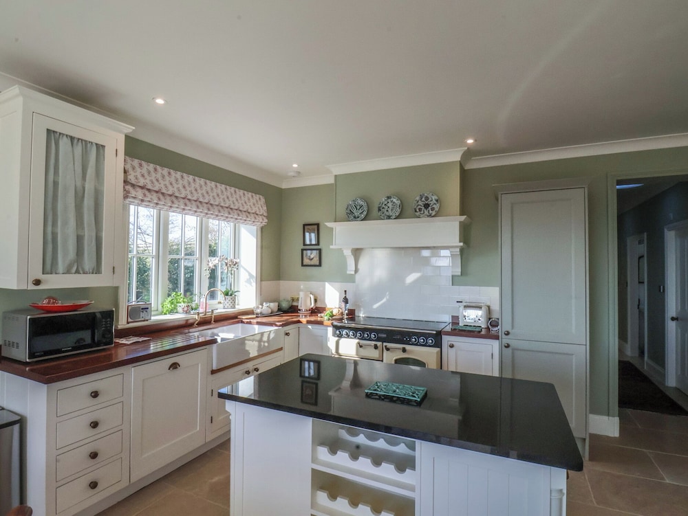 Roding Cottage