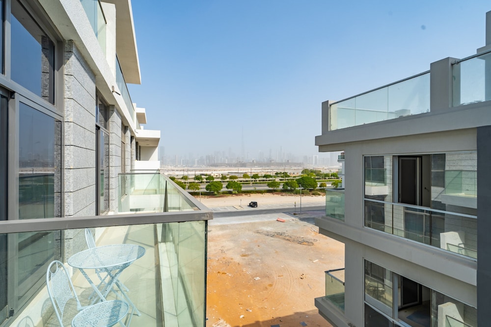 Primestay - Prime Views Apartments - Meydan Dubai