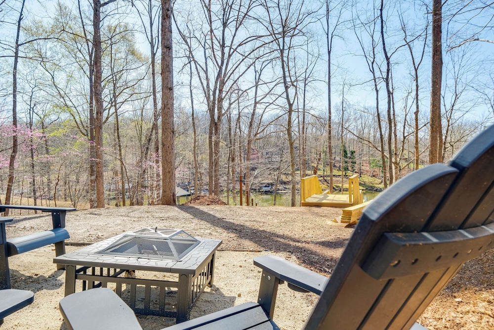 Fish, Boat & Hike: Lakefront Home w/ Game Room!