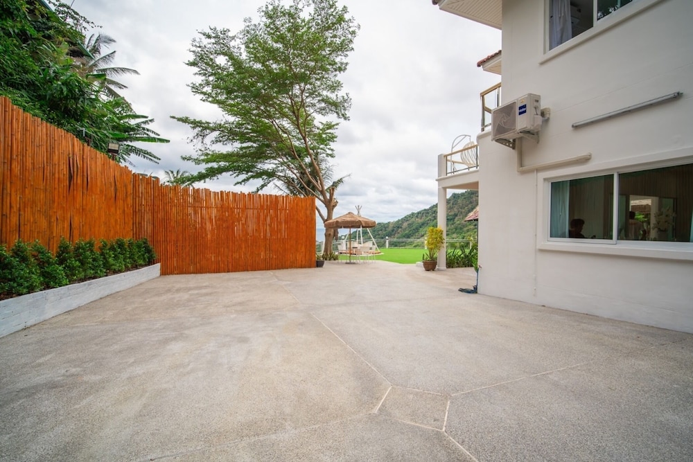 Ocean View 4BR Pool Villa KataBB Seaview