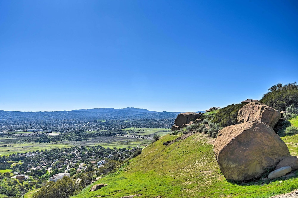 Chatsworth Studio w/ Mountain Views! - Property Image 16