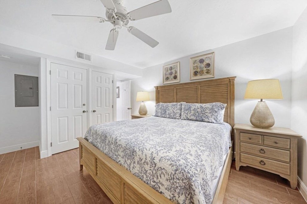 South Seas Beach Villa 2538 3 Bedroom Condo