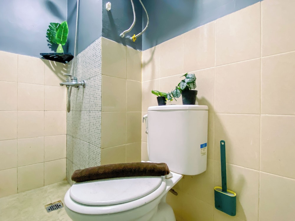 Good And Cozy Studio At Podomoro Golf View Apartment