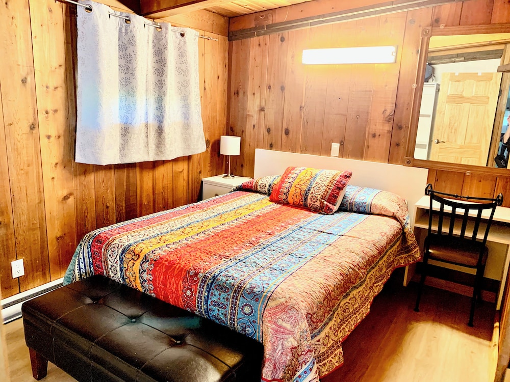 Peachland Beach Resort