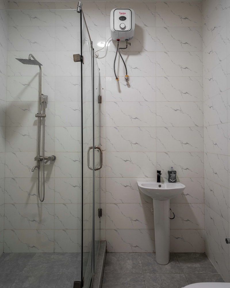 George Residence Ologolo Lekki