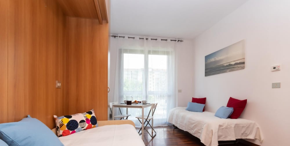 Studio con Terrazzo nei Pressi Dell Universit by Wonderful Italy view 3